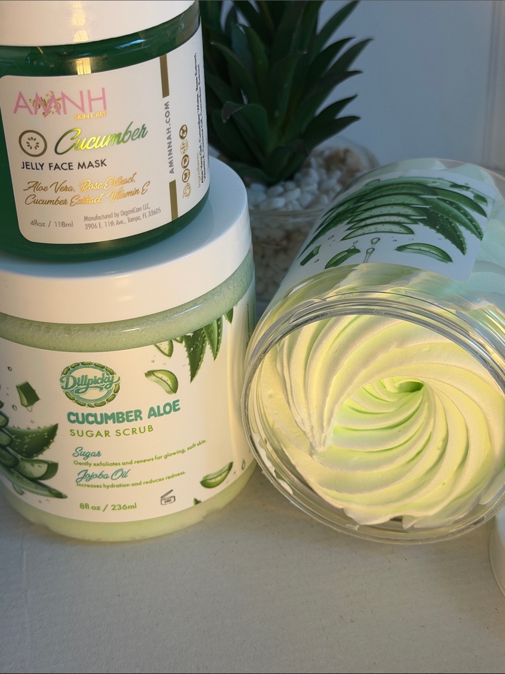 #22 Aminnah Body Bundle
CucumberJelly Mask
Whipped Body Butter
Sugar Scrub